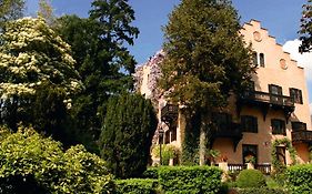 Schloss-Castel Pienzenau - Guestrooms&Apartments - B&B-Hotel&Restaurant